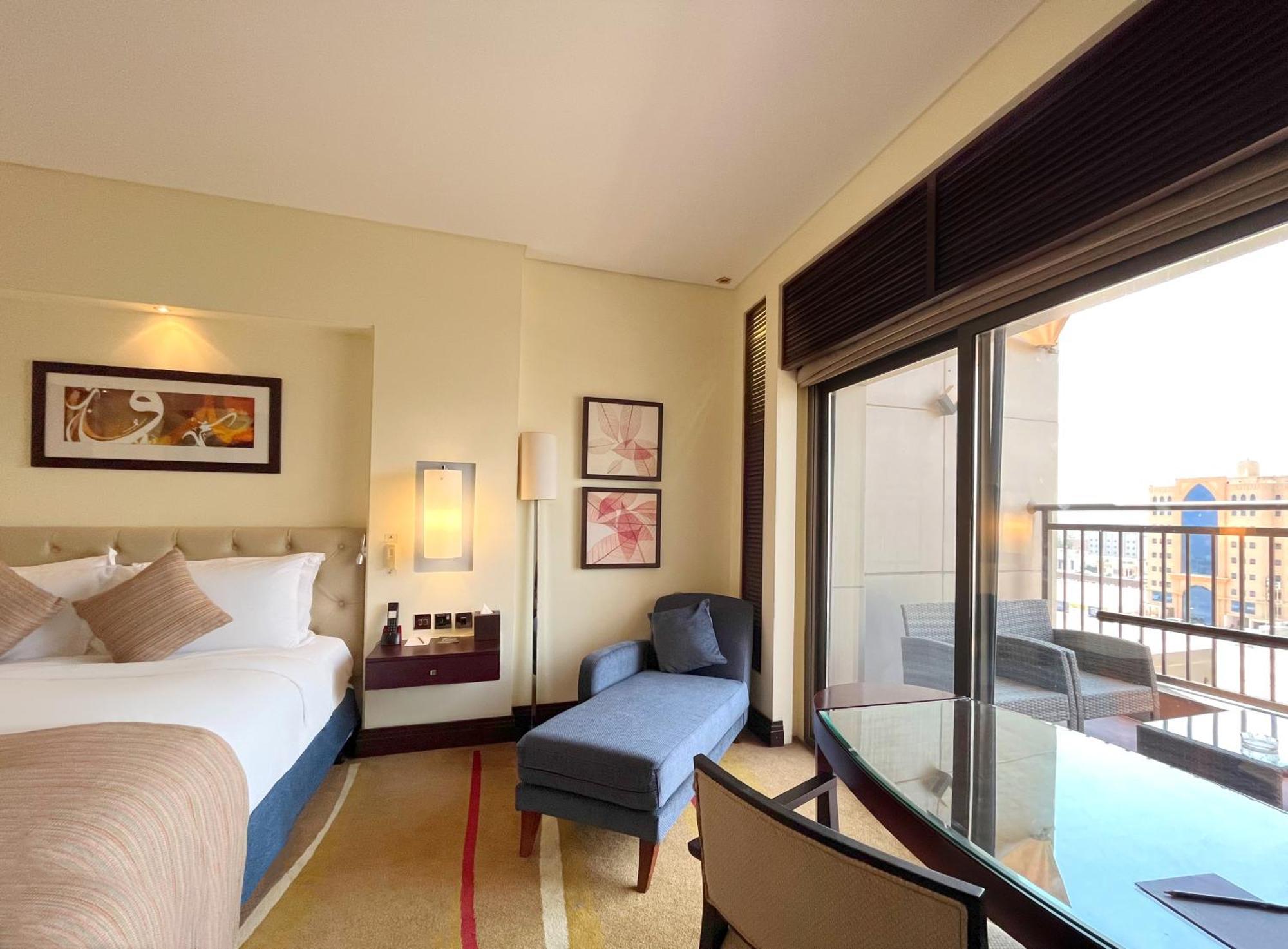 Hotel Sofitel Al Khobar The Corniche Exterior foto A room at the Taj Bengal